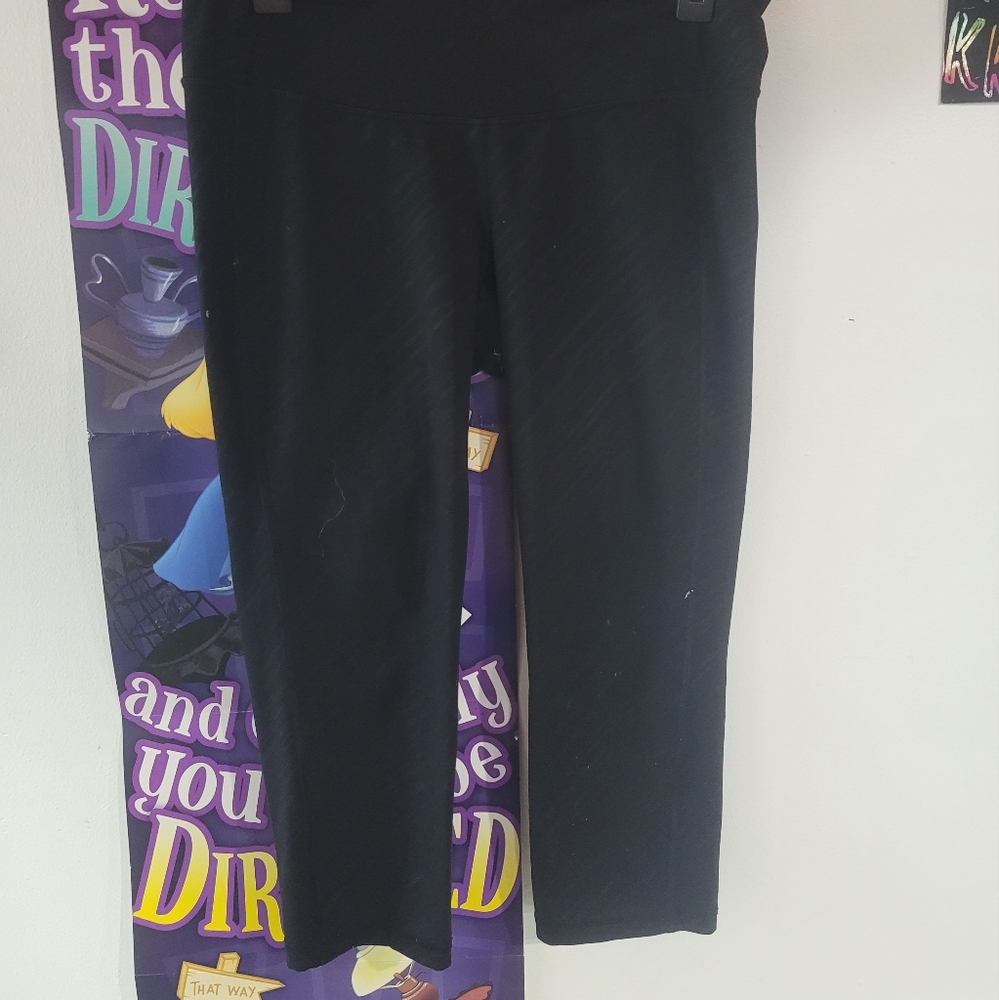 Old navy cropped leggings